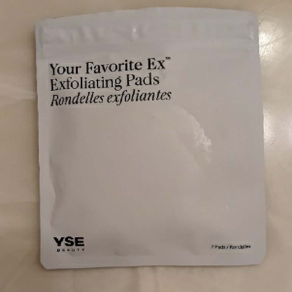 Your Favorite Ex Exfoliating Pads by YSE Beauty - White